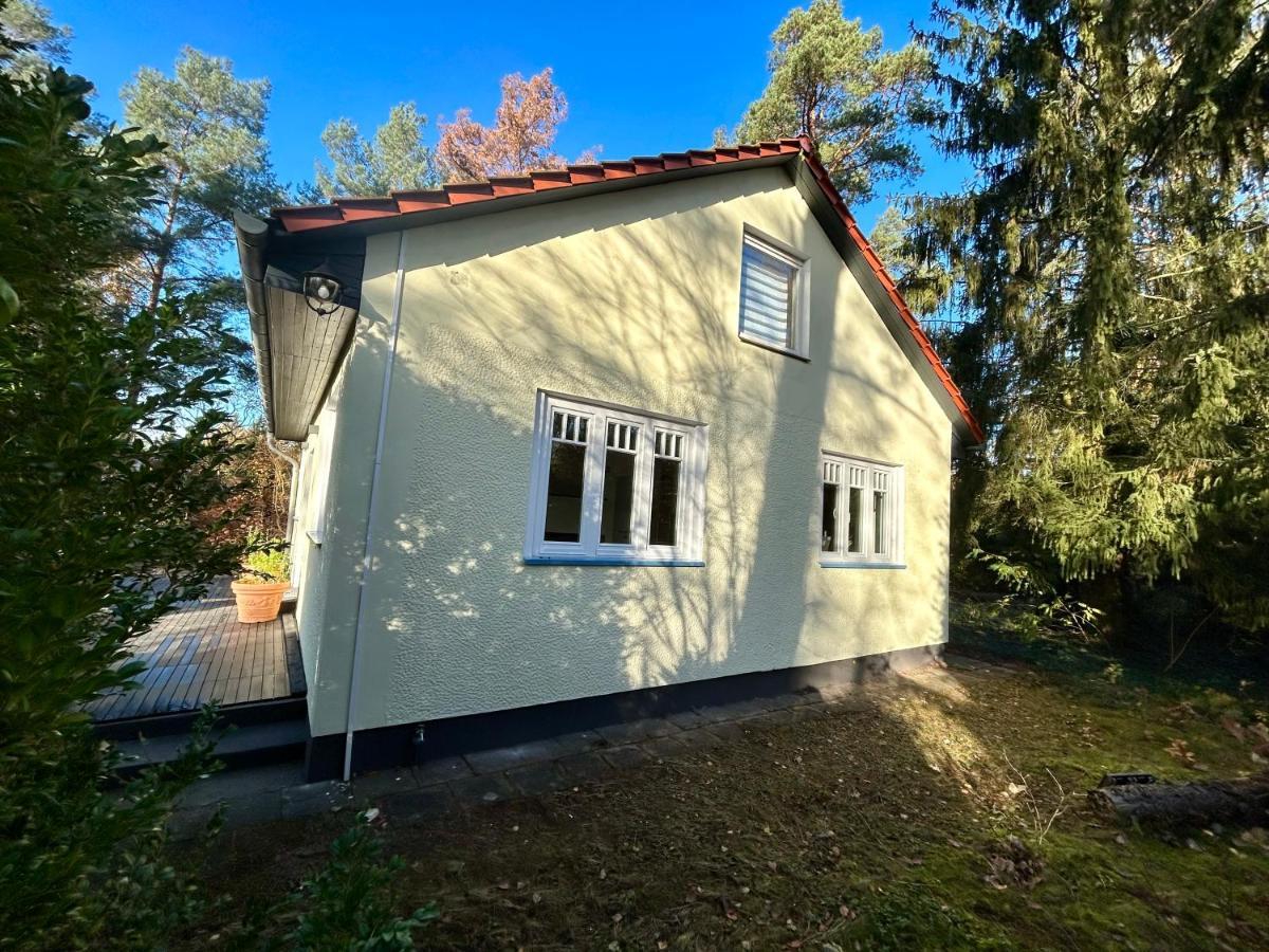 Ferienhaus Im Gruenen Mit Kamin Oranienburg Luaran gambar