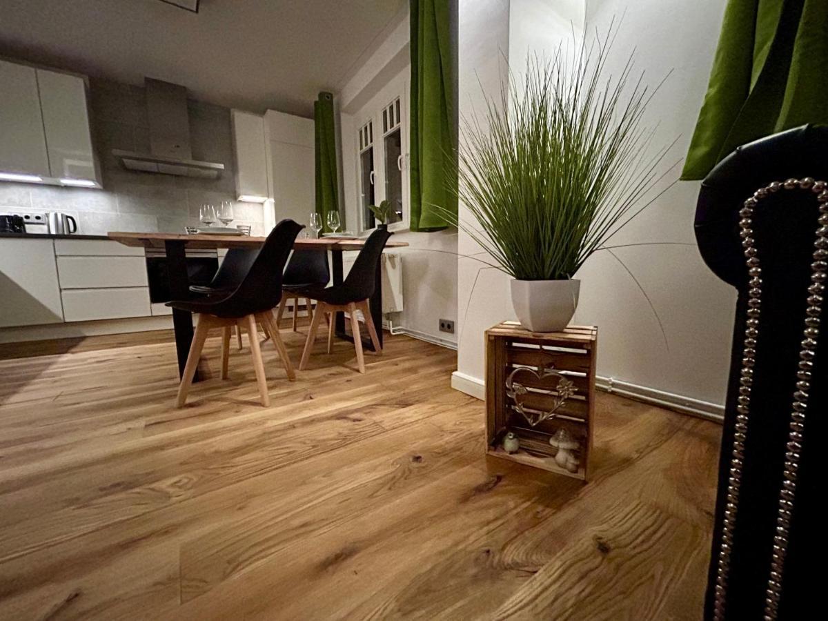 Ferienhaus Im Gruenen Mit Kamin Oranienburg Luaran gambar